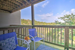 Walk-In Branson Apt with Balcony and Pool Access!